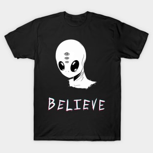 BELIEVE (Glitch text vers) T-Shirt